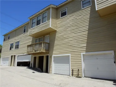 4401 River Valley Drive #1003