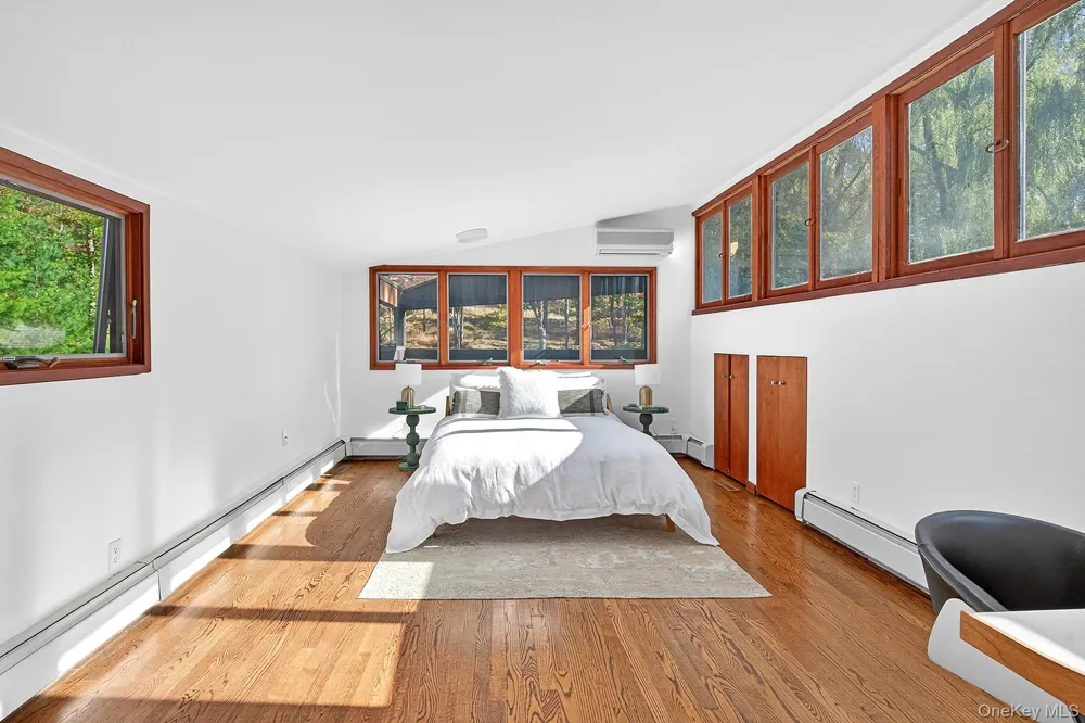 289 Upper Byrdcliffe Road Woodstock, NY 12498