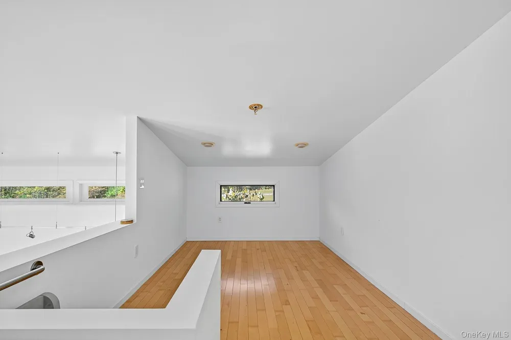 289 Upper Byrdcliffe Road Woodstock, NY 12498