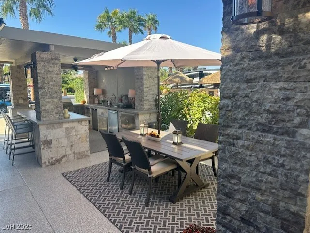 8175 Arville Street #4 Las Vegas, NV 89139