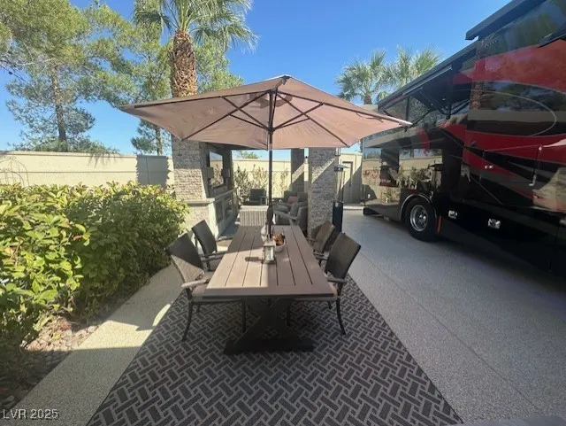 8175 Arville Street #4 Las Vegas, NV 89139