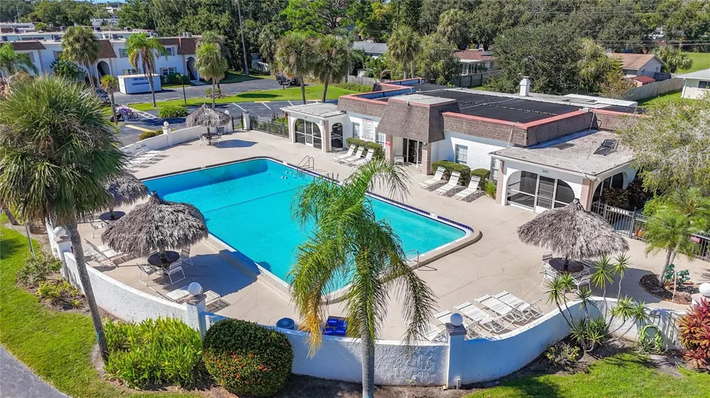 379 S MCMULLEN BOOTH ROAD #76 Clearwater, FL 33759