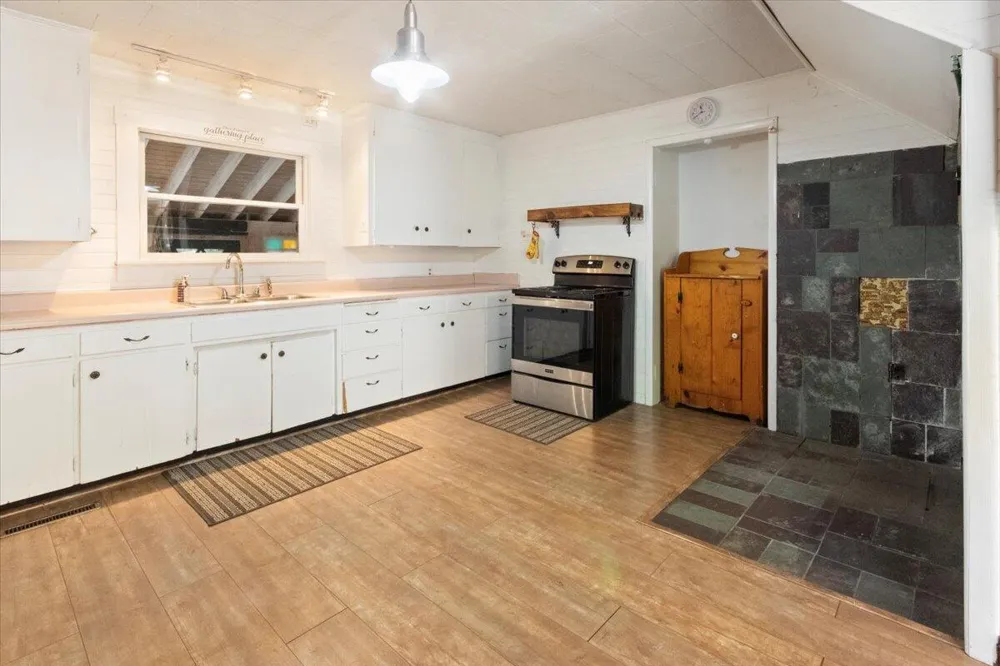 3498 Balsam Road Manistee, MI 49660