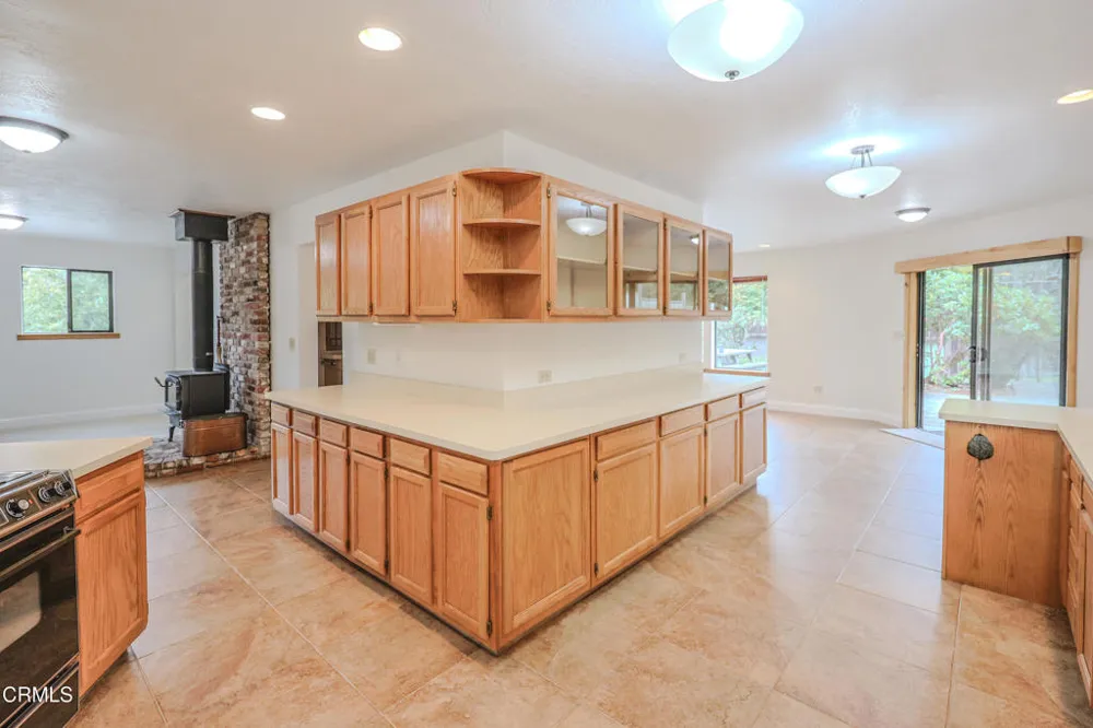 31600 Little Valley Road Fort Bragg, CA 95437