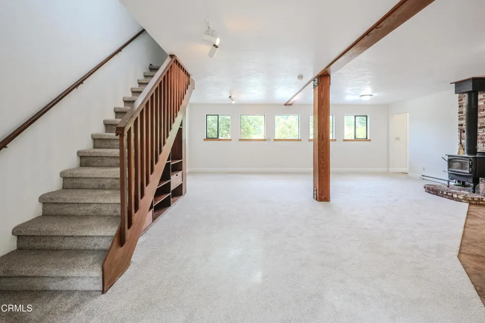 31600 Little Valley Road Fort Bragg, CA 95437