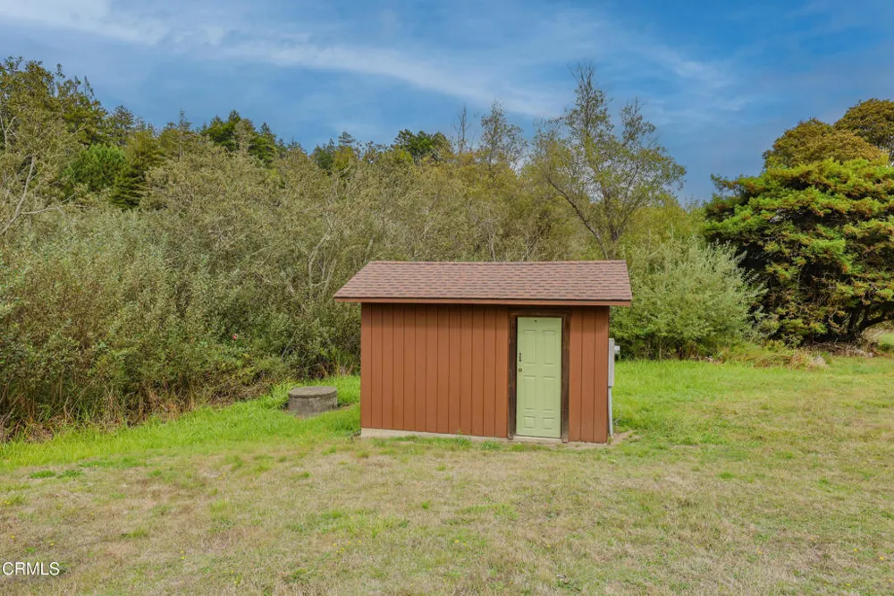 31600 Little Valley Road Fort Bragg, CA 95437