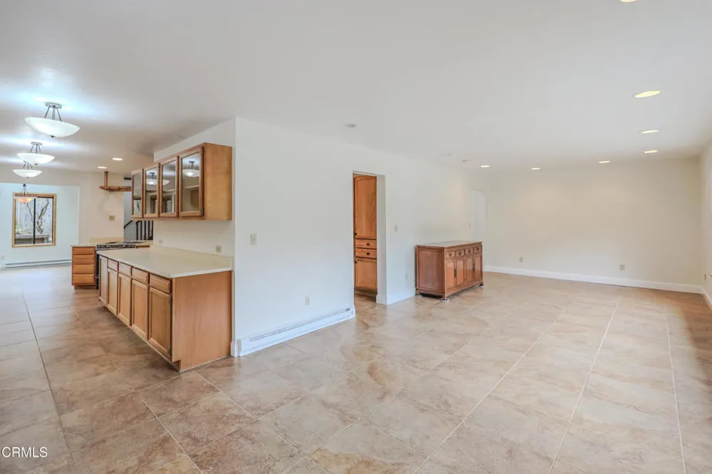 31600 Little Valley Road Fort Bragg, CA 95437