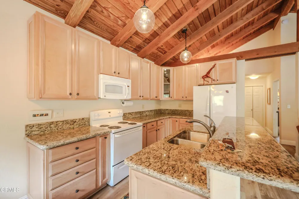 31600 Little Valley Road Fort Bragg, CA 95437