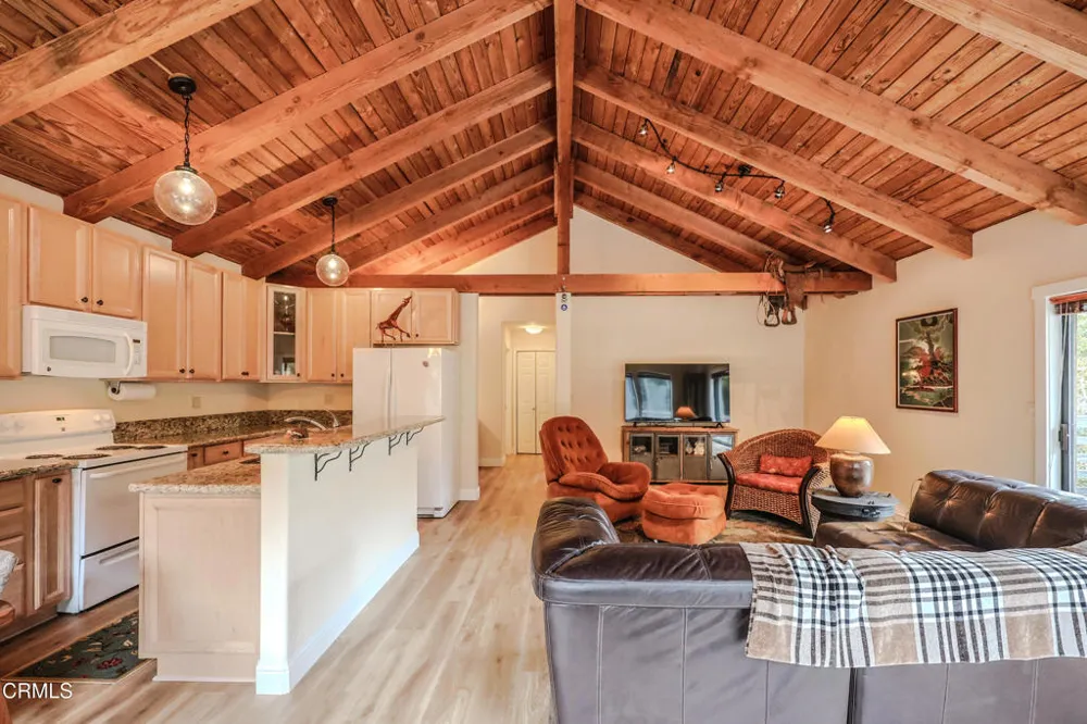 31600 Little Valley Road Fort Bragg, CA 95437