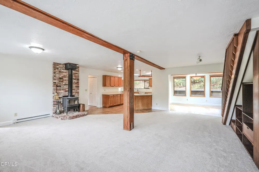 31600 Little Valley Road Fort Bragg, CA 95437