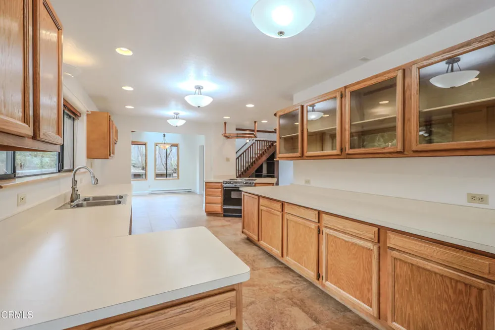 31600 Little Valley Road Fort Bragg, CA 95437