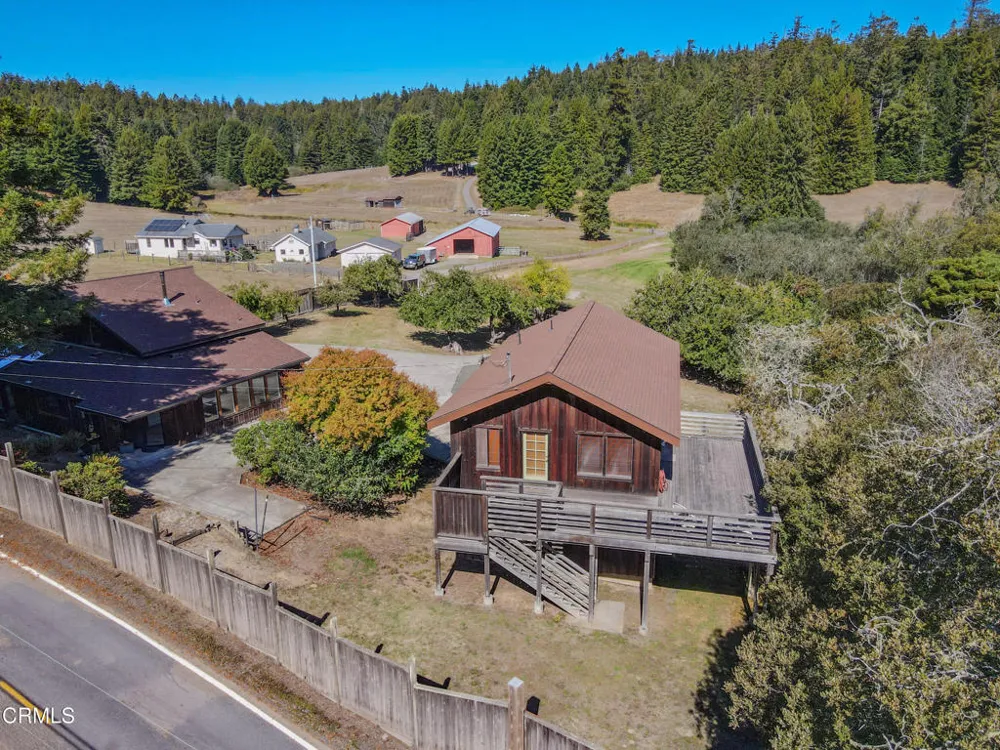 31600 Little Valley Road Fort Bragg, CA 95437