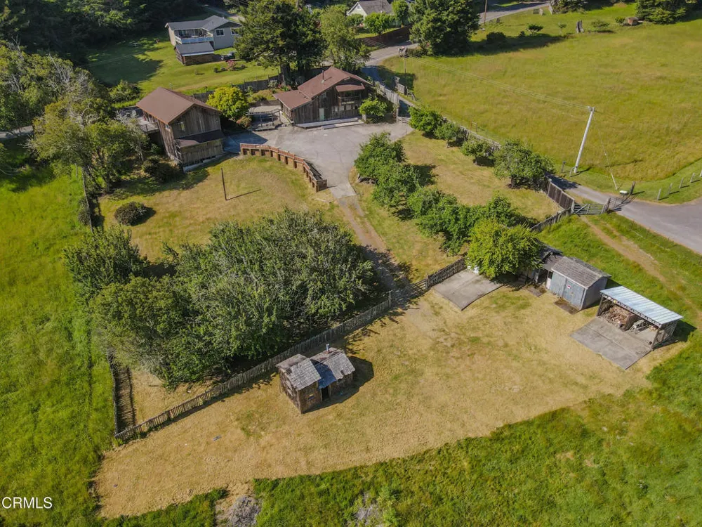 31600 Little Valley Road Fort Bragg, CA 95437