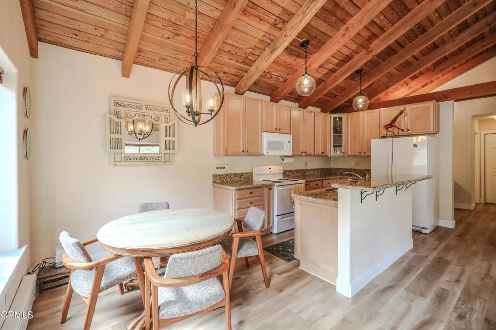 31600 Little Valley Road Fort Bragg, CA 95437