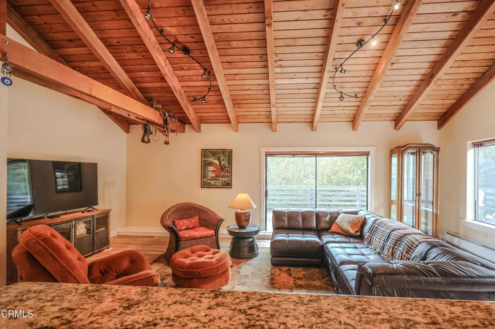 31600 Little Valley Road Fort Bragg, CA 95437