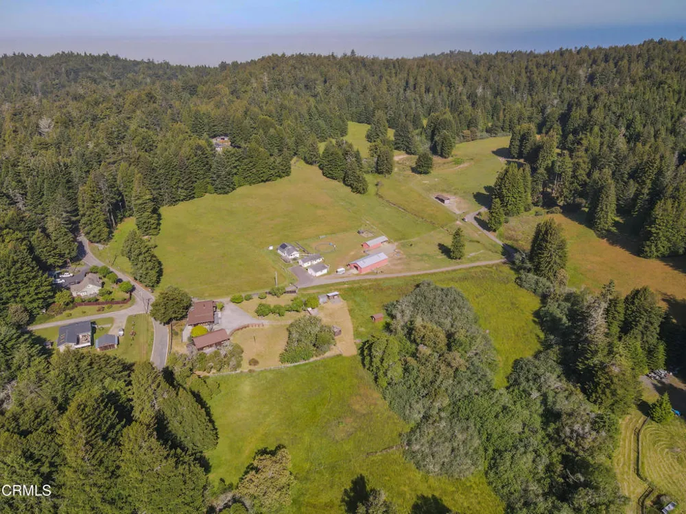 31600 Little Valley Road Fort Bragg, CA 95437