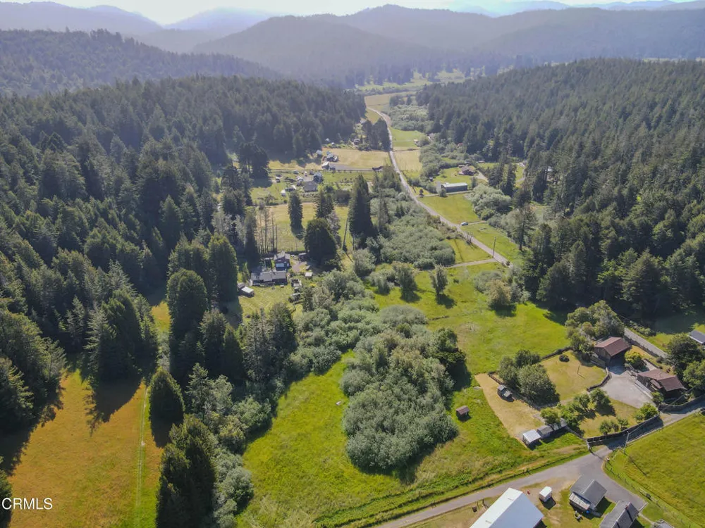 31600 Little Valley Road Fort Bragg, CA 95437