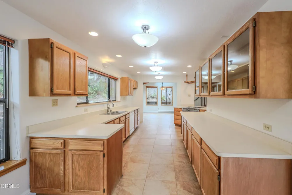 31600 Little Valley Road Fort Bragg, CA 95437