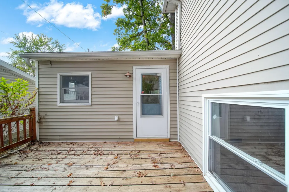 209 North Drive Brooklyn, MI 49230