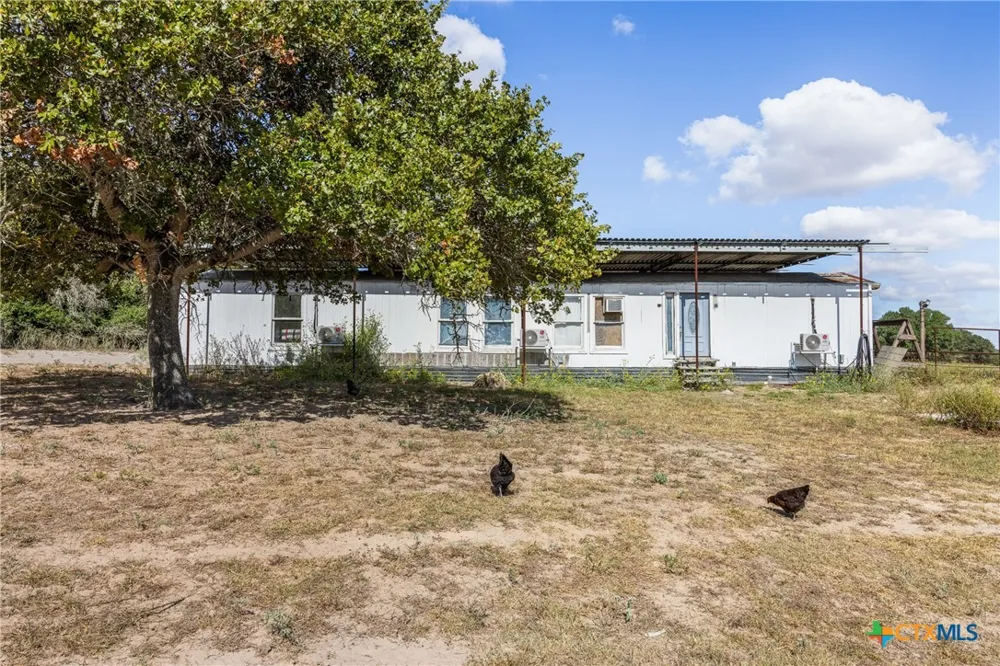 2135 Mule Creek Road Harwood, TX 78632