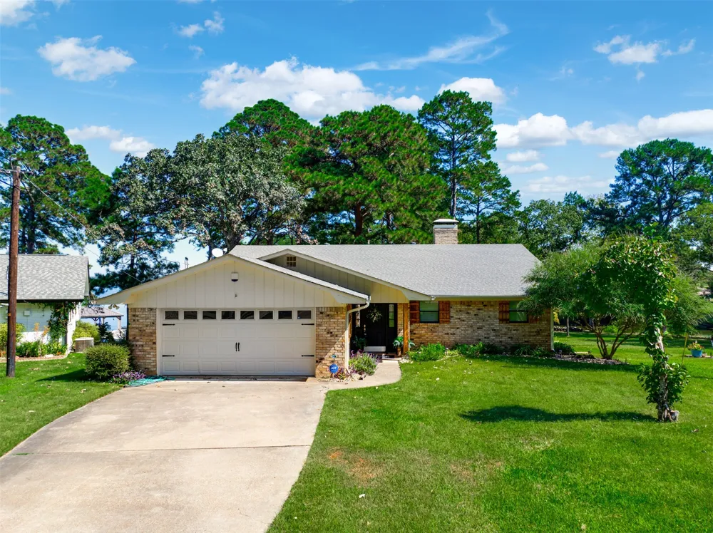 536 Wildewood Drive Chandler, TX 75758