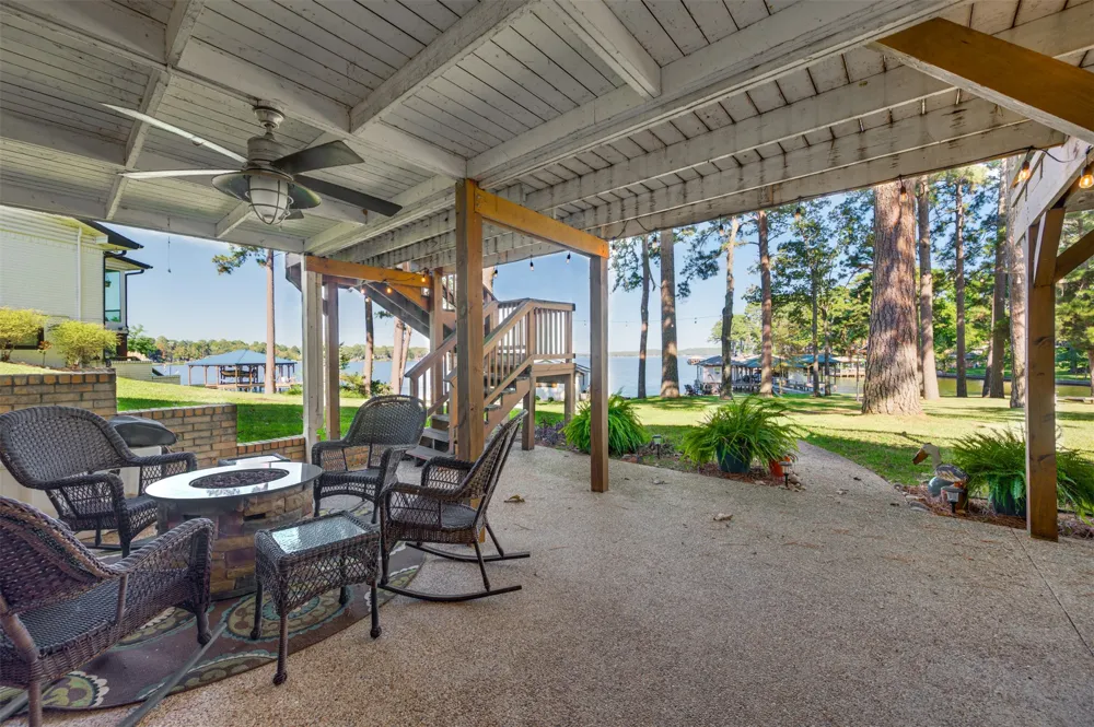 536 Wildewood Drive Chandler, TX 75758