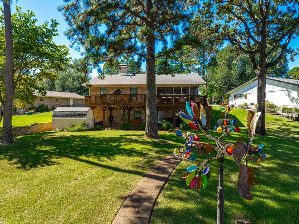 536 Wildewood Drive Chandler, TX 75758