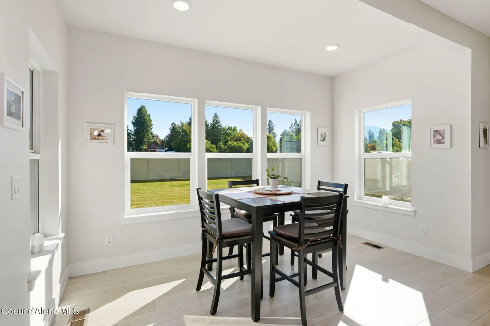 1389 E Ezra Avenue Hayden, ID 83835