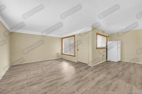 16721 Greenfield #5 Road