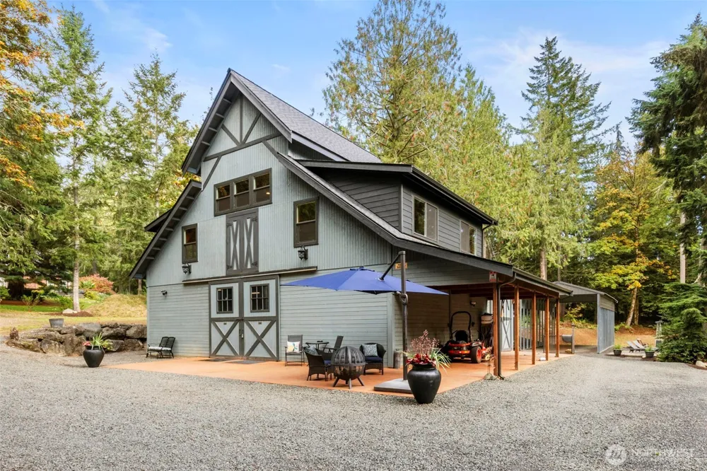7698 Westerly Lane NE Bainbridge Island, WA 98110