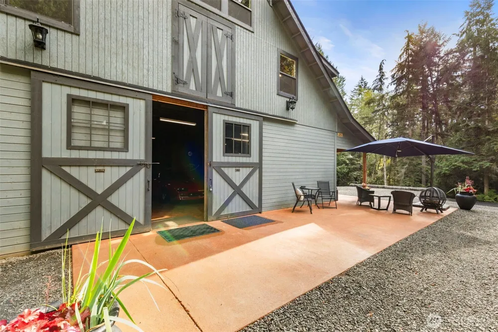 7698 Westerly Lane NE Bainbridge Island, WA 98110