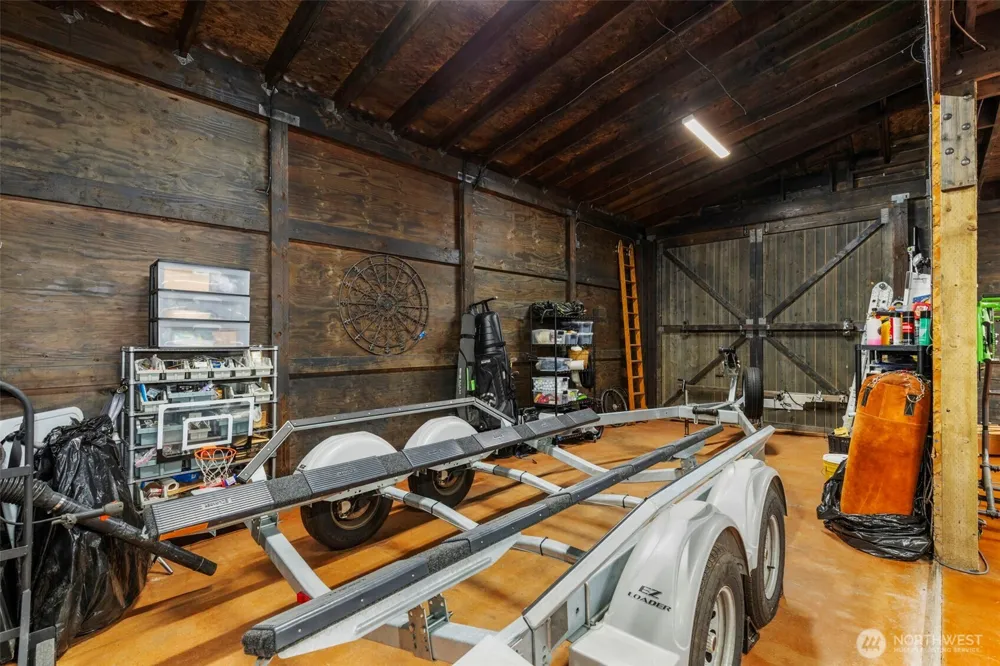 7698 Westerly Lane NE Bainbridge Island, WA 98110