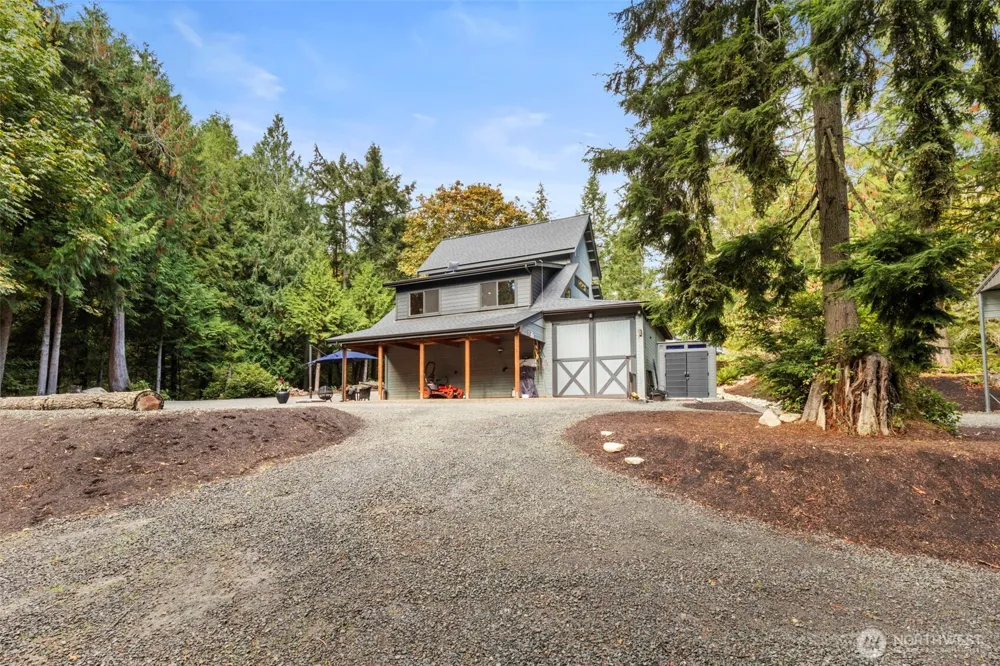7698 Westerly Lane NE Bainbridge Island, WA 98110