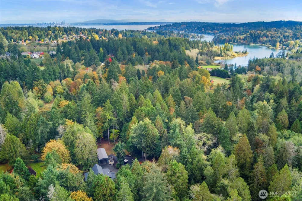 7698 Westerly Lane NE Bainbridge Island, WA 98110