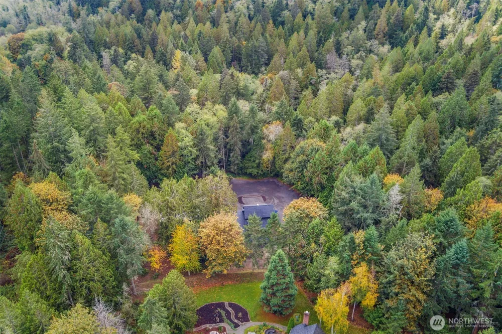 7698 Westerly Lane NE Bainbridge Island, WA 98110