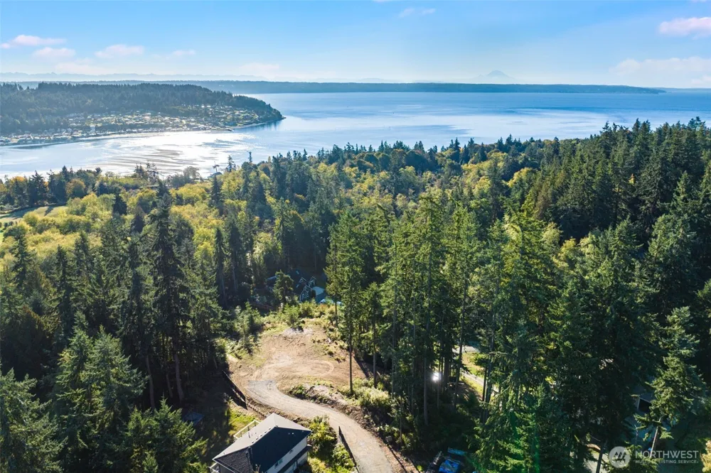 3681 Kingston Court Clinton, WA 98236