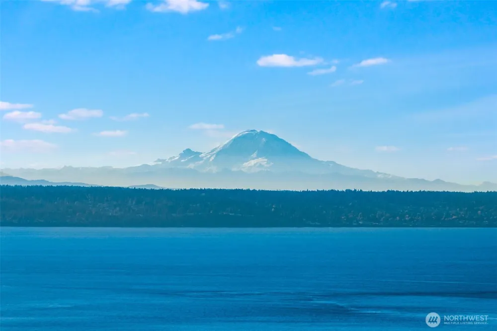 3681 Kingston Court Clinton, WA 98236