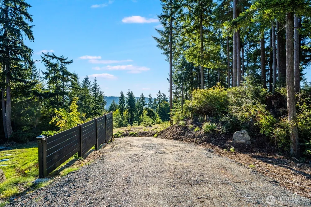 3681 Kingston Court Clinton, WA 98236