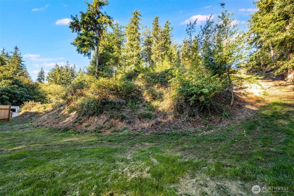 3681 Kingston Court Clinton, WA 98236