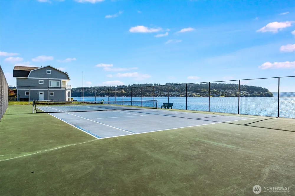 3681 Kingston Court Clinton, WA 98236