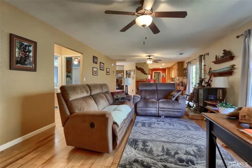 4733 Hirsch Mariposa, CA 95338