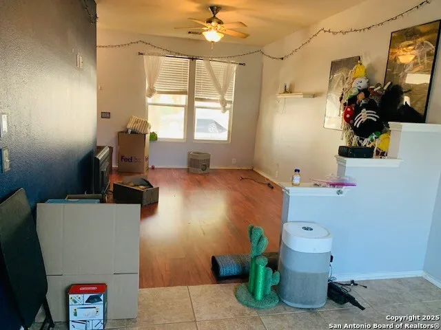 10311 Lateleaf Oak San Antonio, TX 78223