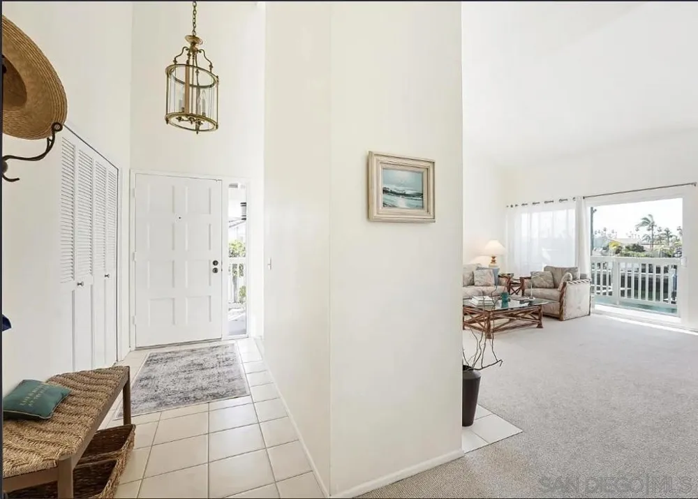 66 W KINGSTON CT Coronado, CA 92118