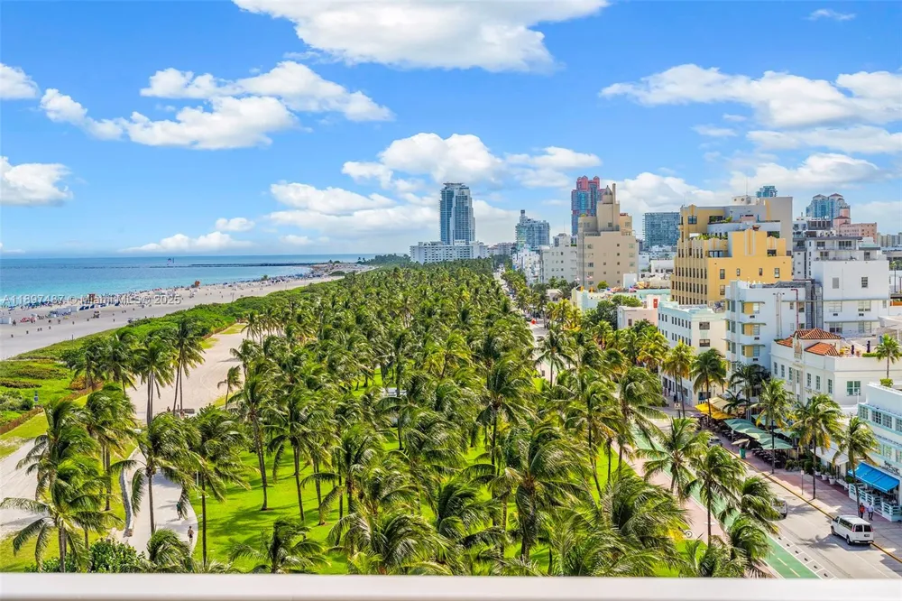 1455 Ocean Dr #1003 Miami Beach, FL 33139