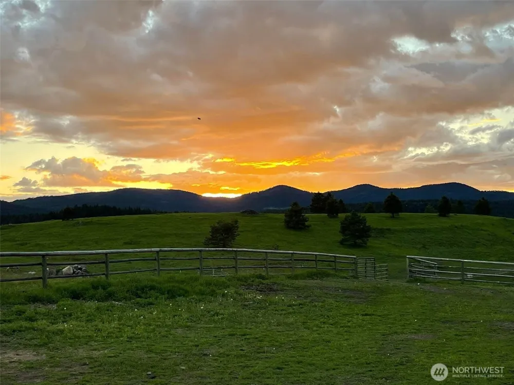 54 Hardrock Road Republic, WA 99166