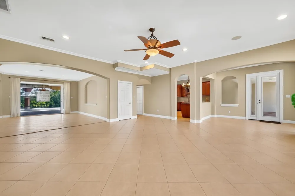 2242 Marina Way League City, TX 77565