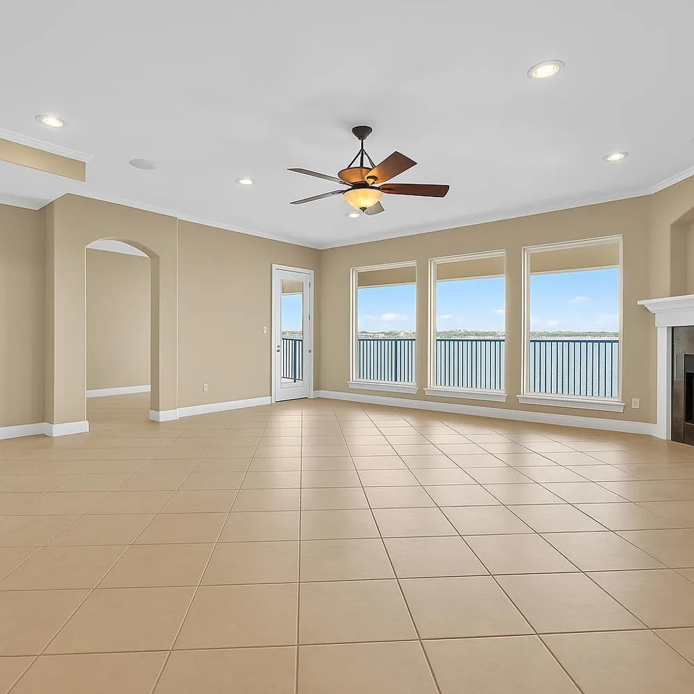 2242 Marina Way League City, TX 77565