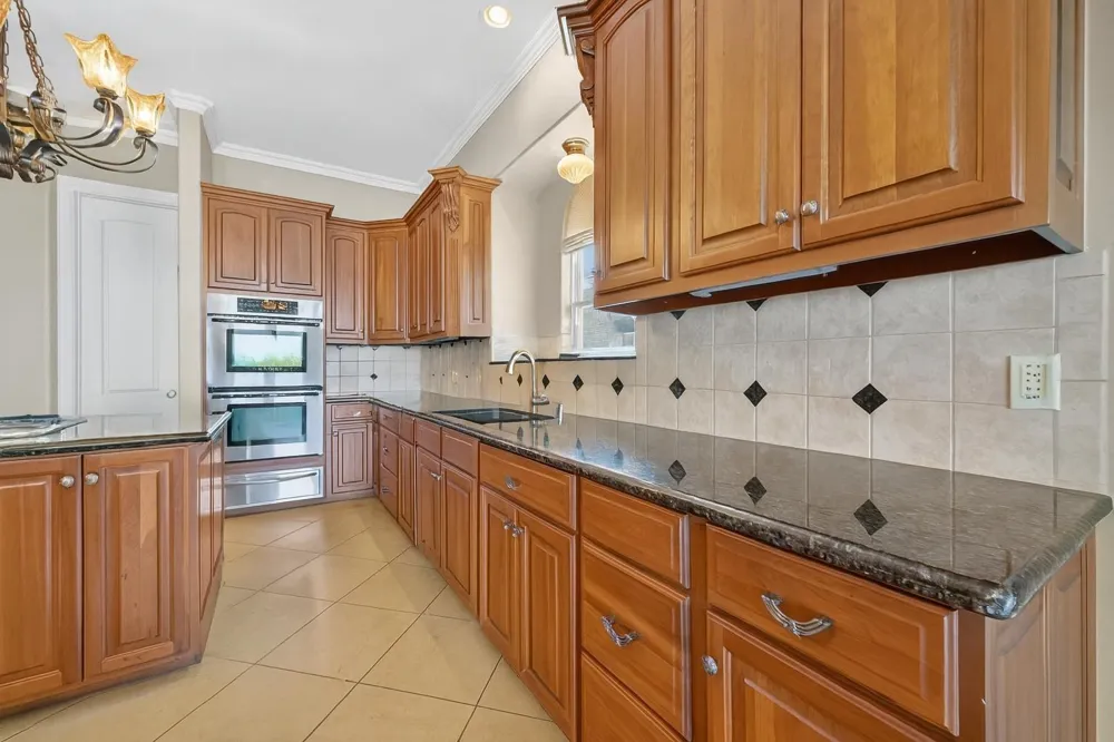 2242 Marina Way League City, TX 77565