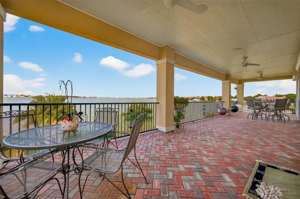 2242 Marina Way League City, TX 77565