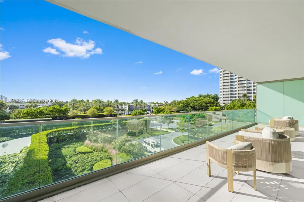 10201 Collins Ave #311 Bal Harbour, FL 33154